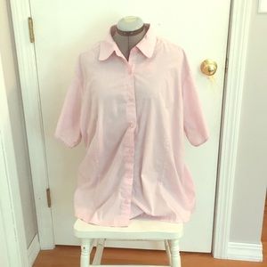 Woman’s plus size pink button down